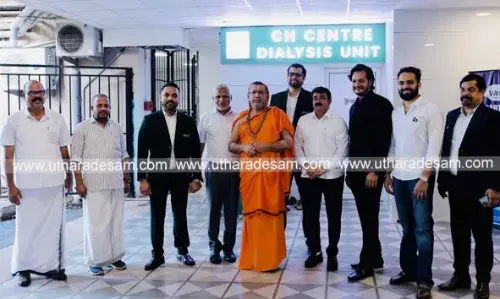 കാസര്കോട് സി.എച്ച് സെന്റര് ഡയാലിസിസ് യൂണിറ്റ് എടനീര് മഠാധിപതി സന്ദര്ശിച്ചു കാസര്കോട് സി.എച്ച് സെന്റര് ഡയാലിസിസ് യൂണിറ്റ് എടനീര് മഠാധിപതി സന്ദര്ശിച്ചു