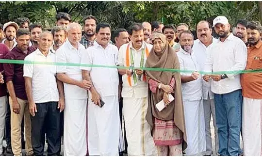 മൊഗ്രാല്‍പുത്തൂരില്‍ ഒരു റോഡ്; രണ്ട് ഉദ്ഘാടനം