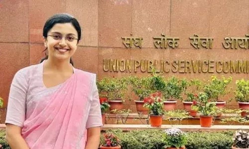 ചീമേനിക്ക് ഇത് അഭിമാന നിമിഷം.. സിവില് സര്വീസ് നേട്ടവുമായി ശ്രീലക്ഷ്മി ചീമേനിക്ക് ഇത് അഭിമാന നിമിഷം.. സിവില് സര്വീസ് നേട്ടവുമായി ശ്രീലക്ഷ്മി