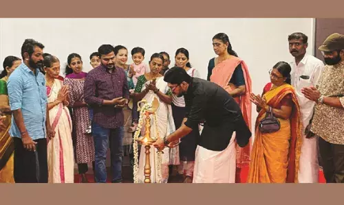 മാനസിക പ്രശ്‌നങ്ങള്‍ പരിഹരിക്കാന്‍  യോഗ പരിശീലിക്കണം -ഷാനവാസ് പാദൂര്‍