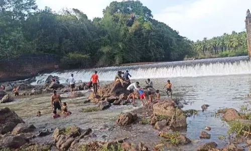 സഞ്ചാരികളുടെ ഇഷ്ട ഇടമായി ഷിറിയ അണക്കെട്ട്..  പക്ഷെ ടൂറിസം ഭൂപടത്തിലില്ല സഞ്ചാരികളുടെ ഇഷ്ട ഇടമായി ഷിറിയ അണക്കെട്ട്..  പക്ഷെ ടൂറിസം ഭൂപടത്തിലില്ല
