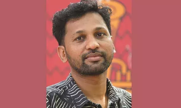 ആ ഏര്‍ക്കാന ഇവിടെയാകുന്നു