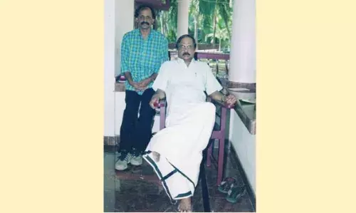 എന്ഡോസള്ഫാന് ദുരിതബാധിതര്ക്കൊപ്പം നിന്നു, സമര പോര്മുഖം തുറന്നു-  എം.ടിയുടെ ഓര്മകളില് അംബികാസുതന് മാങ്ങാട് എന്ഡോസള്ഫാന് ദുരിതബാധിതര്ക്കൊപ്പം നിന്നു, സമര പോര്മുഖം തുറന്നു-  എം.ടിയുടെ ഓര്മകളില് അംബികാസുതന് മാങ്ങാട്