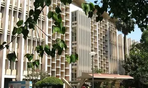 സിറിഞ്ചിനോടുള്ള പേടി വഴിമാറും: സൂചി ഇല്ലാത്ത സിറിഞ്ചുമായി ബോംബെ ഐ.ഐ.ടി സിറിഞ്ചിനോടുള്ള പേടി വഴിമാറും: സൂചി ഇല്ലാത്ത സിറിഞ്ചുമായി ബോംബെ ഐ.ഐ.ടി