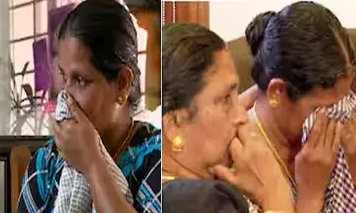 പൊട്ടിക്കരഞ്ഞ് അമ്മമാര്; കടുത്ത ശിക്ഷ കിട്ടണം പൊട്ടിക്കരഞ്ഞ് അമ്മമാര്; കടുത്ത ശിക്ഷ കിട്ടണം