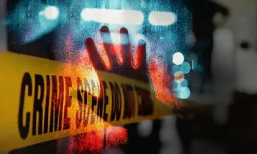 തൃശൂരിൽ യുവാവിനെ കുത്തിക്കൊന്നു; 14 വയസുകാരൻ കസ്റ്റഡിയിൽ തൃശൂരിൽ യുവാവിനെ കുത്തിക്കൊന്നു; 14 വയസുകാരൻ കസ്റ്റഡിയിൽ