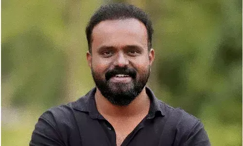 കെ.എം അഹ്മദ് പുരസ്കാരം ജിതിന് ജോയല് ഹാരിമിന് കെ.എം അഹ്മദ് പുരസ്കാരം ജിതിന് ജോയല് ഹാരിമിന്