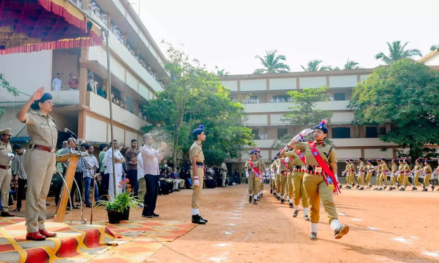 ചെമ്മനാട് ജമാഅത്ത് സ്‌കൂളില്‍ എസ്.പി.സി പാസിംഗ് ഔട്ട് പരേഡ്