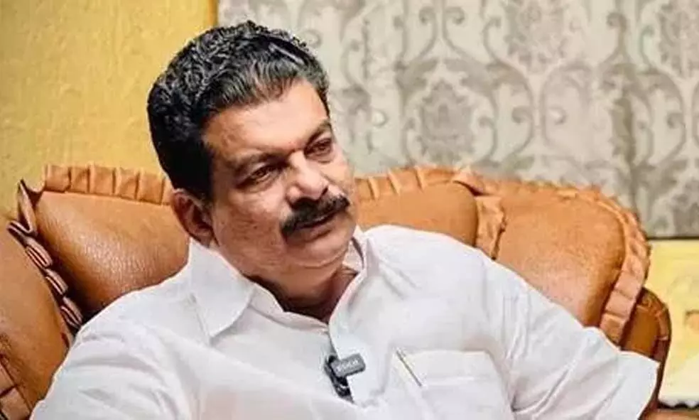 എം.എല്‍.എ സ്ഥാനമൊഴിഞ്ഞ് പി.വി അന്‍വര്‍; സ്പീക്കര്‍ക്ക് രാജിക്കത്ത് നല്‍കി; തൃണമൂല്‍ കോണ്‍ഗ്രസില്‍ സജീവമാകും