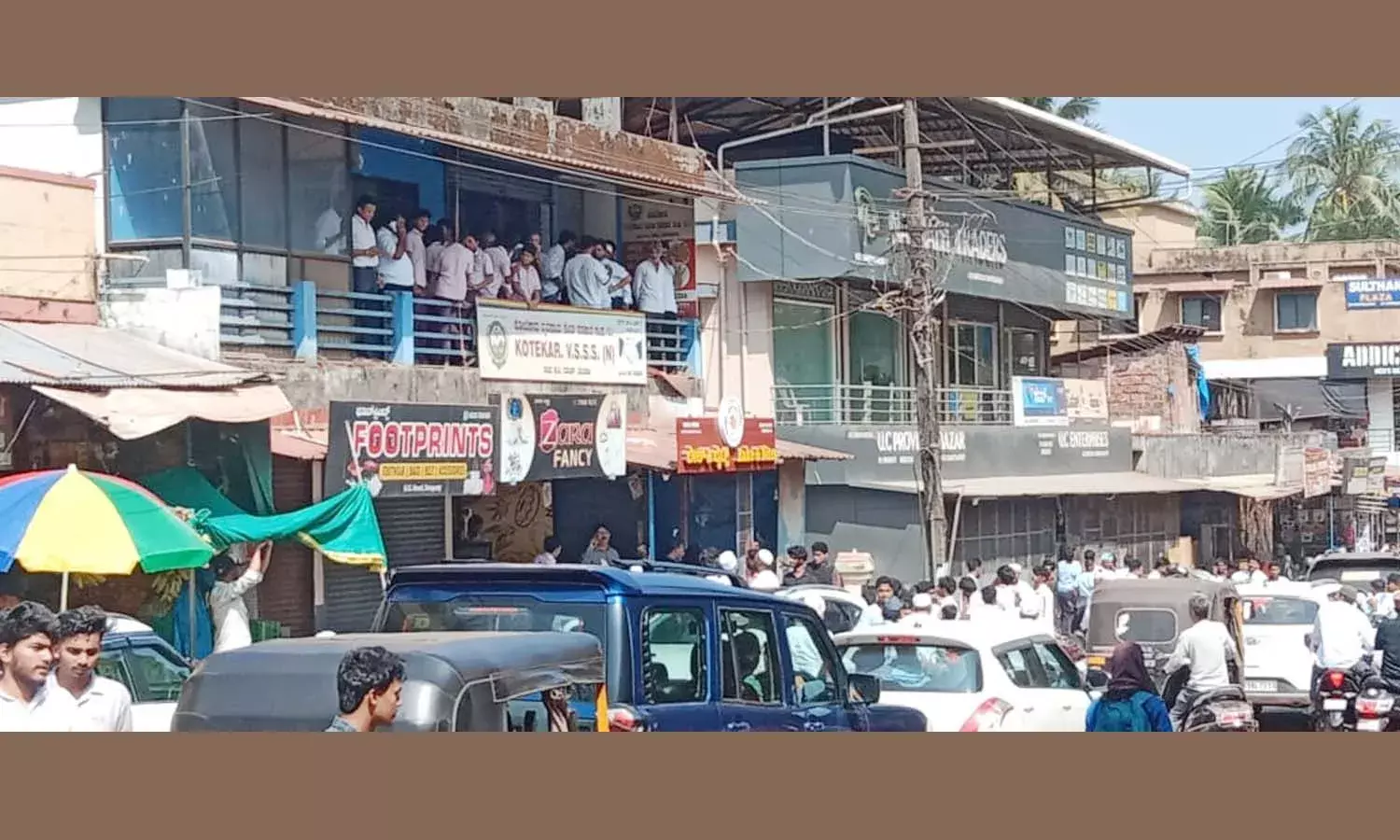 കവര്‍ച്ചാ മുതലുമായി ഒരു കാര്‍ കടന്നത് കാസര്‍കോട് ഭാഗത്തേക്ക്