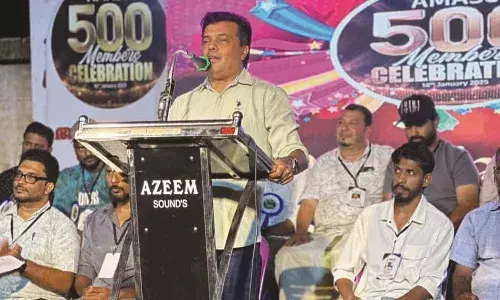 അഞ്ഞൂറിന് പൊലിവില് അമാസ്ക്; സന്തോഷ് നഗറിന് ഇരട്ടി സന്തോഷം അഞ്ഞൂറിന് പൊലിവില് അമാസ്ക്; സന്തോഷ് നഗറിന് ഇരട്ടി സന്തോഷം