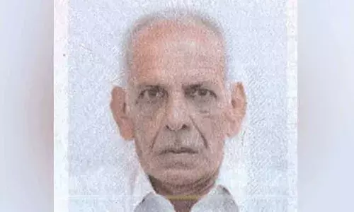 ഉംറക്കായി ജിദ്ദയിലെത്തിയ പടന്ന സ്വദേശി മരിച്ചു ഉംറക്കായി ജിദ്ദയിലെത്തിയ പടന്ന സ്വദേശി മരിച്ചു