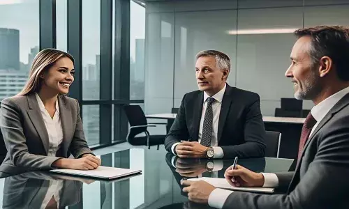 അഭിമുഖത്തെ ആത്മവിശ്വാസത്തോടെ നേരിടാം:10 ചോദ്യങ്ങളും ഉത്തരങ്ങളും