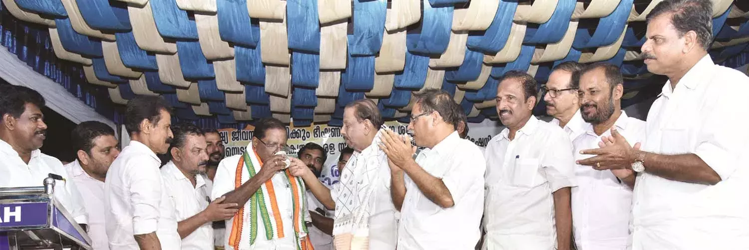 വന്യമൃഗശല്യം നിയന്ത്രിക്കുന്നതില് കേരള-കേന്ദ്ര സര്ക്കാരുകള് സമ്പൂര്ണ്ണ പരാജയം-കെ. സുധാകരന് എം. പി വന്യമൃഗശല്യം നിയന്ത്രിക്കുന്നതില് കേരള-കേന്ദ്ര സര്ക്കാരുകള് സമ്പൂര്ണ്ണ പരാജയം-കെ. സുധാകരന് എം. പി