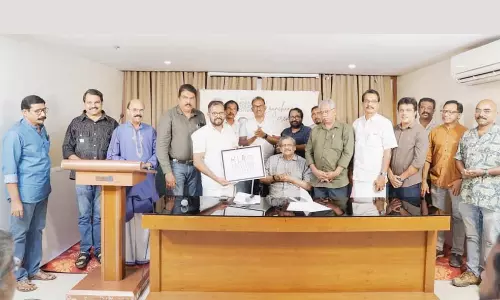 കാസര്‍കോട്ട് സാഹിത്യത്തിന്റെ ഉത്സവക്കൊടിയേറും; കാസര്‍കോട് ലിറ്ററേച്ചര്‍ ഫെസ്റ്റിവല്‍ ലോഗോ പ്രകാശനം ചെയ്തു: ഉത്തരദേശം മീഡിയാ പാര്‍ട്ണര്‍