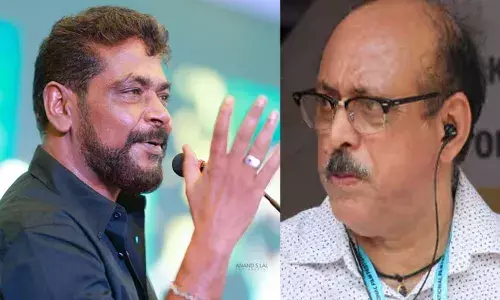 സുരേഷ് കുമാറിന് മറുപടിയുമായി ആന്റണി പെരുമ്പാവൂര്: സുരേഷ് കുമാറിന്റെ പെരുമാറ്റം ബാലിശം സുരേഷ് കുമാറിന് മറുപടിയുമായി ആന്റണി പെരുമ്പാവൂര്: സുരേഷ് കുമാറിന്റെ പെരുമാറ്റം ബാലിശം