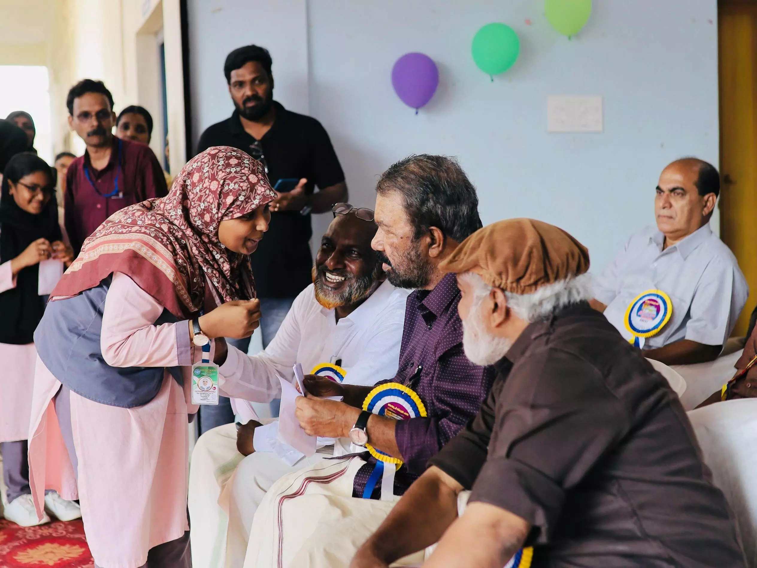 കുട്ടികൾ സങ്കടം പറഞ്ഞു; സ്കൂളുകളില് ഇനി ലിഫ്റ്റും എസിയും പരിഗണിക്കുമെന്ന് മന്ത്രി കുട്ടികൾ സങ്കടം പറഞ്ഞു; സ്കൂളുകളില് ഇനി ലിഫ്റ്റും എസിയും പരിഗണിക്കുമെന്ന് മന്ത്രി