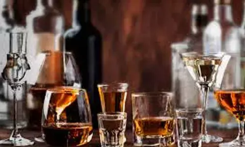 മദ്യനയമാറ്റം:നാടിനെതിരാകുമ്പോള് തിരുത്തണം മദ്യനയമാറ്റം:നാടിനെതിരാകുമ്പോള് തിരുത്തണം