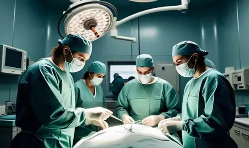 ശസ്ത്രക്രിയയ്ക്കിടെ യുവതിയുടെ ഗര്ഭപാത്രത്തിനുള്ളില് സര്ജിക്കല് മോപ് മറന്നു വച്ചു; ഡോക്ടര്ക്ക് 3 ലക്ഷം രൂപ പിഴ ശസ്ത്രക്രിയയ്ക്കിടെ യുവതിയുടെ ഗര്ഭപാത്രത്തിനുള്ളില് സര്ജിക്കല് മോപ് മറന്നു വച്ചു; ഡോക്ടര്ക്ക് 3 ലക്ഷം രൂപ പിഴ