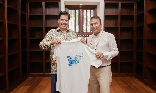 ചരിത്ര മുഹൂര്ത്തങ്ങള് നാടിന് പരിചയപ്പെടുത്താൻ തെരുവത്ത് മെമ്മോയിര്സ് ഒരുങ്ങുന്നു: സന്ദര്ശിച്ച് ഗവാസ്കര് ചരിത്ര മുഹൂര്ത്തങ്ങള് നാടിന് പരിചയപ്പെടുത്താൻ തെരുവത്ത് മെമ്മോയിര്സ് ഒരുങ്ങുന്നു: സന്ദര്ശിച്ച് ഗവാസ്കര്