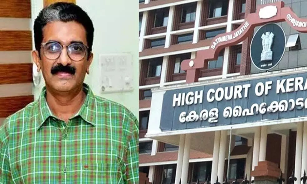 എ.ഡി.എം നവീന് ബാബുവിന്റെ മരണം: സി.ബി.ഐ അന്വേഷണമില്ല; ഹര്ജി ഹൈക്കോടതി തള്ളി എ.ഡി.എം നവീന് ബാബുവിന്റെ മരണം: സി.ബി.ഐ അന്വേഷണമില്ല; ഹര്ജി ഹൈക്കോടതി തള്ളി