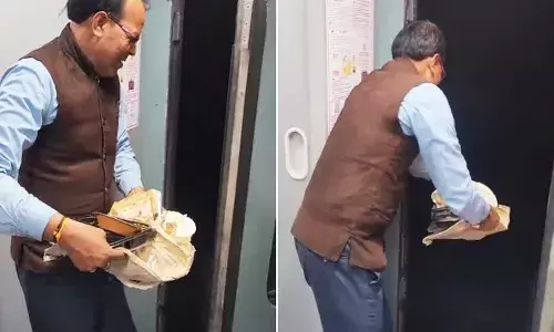 ഓടുന്ന ട്രെയിനില്‍ നിന്ന് മാലിന്യം ട്രാക്കിലേക്ക്; ജീവനക്കാരനെതിരെ നടപടി; വീഡിയോ വൈറല്‍