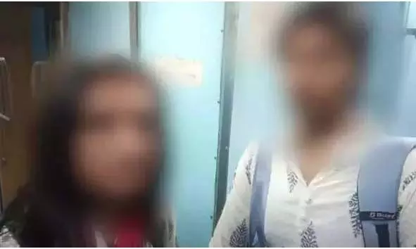 താനൂരിലെ പെണ്കുട്ടികളെ നാടുവിടാന് സഹായിച്ച റഹിം അസ്ലം പൊലീസ് കസ്റ്റഡിയില് താനൂരിലെ പെണ്കുട്ടികളെ നാടുവിടാന് സഹായിച്ച റഹിം അസ്ലം പൊലീസ് കസ്റ്റഡിയില്
