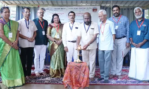 മലയാളം-കന്നഡ വിവര്ത്തന ശില്പശാല നവ്യാനുഭവമായി മലയാളം-കന്നഡ വിവര്ത്തന ശില്പശാല നവ്യാനുഭവമായി