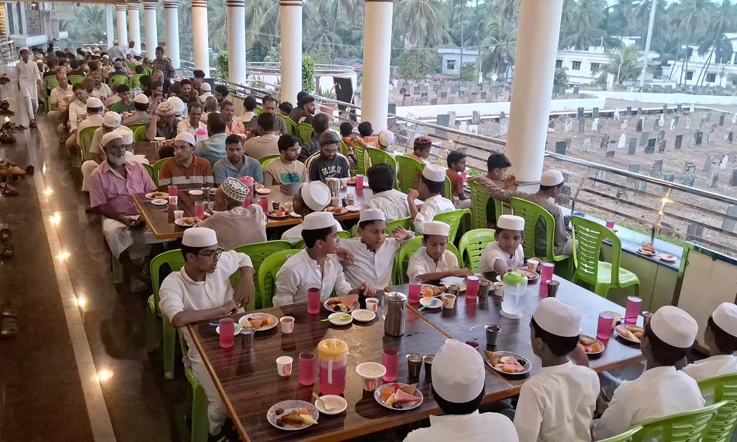 നെല്ലിക്കുന്ന് ലജ്‌നത്തുല്‍ ഇഫ്താറിന്റെ നോമ്പ് തുറ പതിനേഴിന്റെ നിറവില്‍