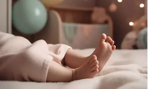 സിറപ്പിന് പകരം നല്‍കിയത് പനിക്കുള്ള തുള്ളിമരുന്ന്; 8 മാസം പ്രായമുള്ള കുഞ്ഞ് ഗുരുതരാവസ്ഥയില്‍; ഫാര്‍മസിക്കെതിരെ പരാതി