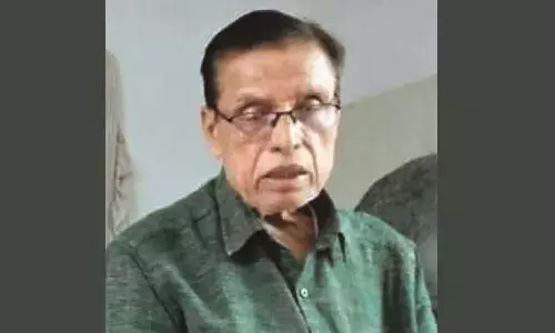 കളിയും എഴുത്തും ഒരുപോലെ കൊണ്ടുനടന്ന എം.എ. ദാമോദരന് മാസ്റ്റര് കളിയും എഴുത്തും ഒരുപോലെ കൊണ്ടുനടന്ന എം.എ. ദാമോദരന് മാസ്റ്റര്