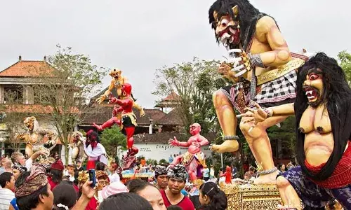 നെയ്‌പൈ: മാര്‍ച്ച് 29 ന് എല്ലാത്തരം യാത്രകള്‍ക്കും വിനോദങ്ങള്‍ക്കും വിലക്കേര്‍പ്പെടുത്തി ഇന്തൊനേഷ്യയിലെ വിനോദസഞ്ചാര കേന്ദ്രമായ ബാലി