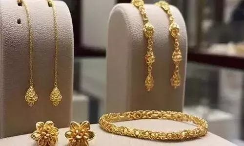 സംസ്ഥാനത്ത് റെക്കോര്ഡുകള് ഭേദിച്ച് കുതിപ്പ് തുടര്ന്ന് സ്വര്ണം; തുടര്ച്ചയായ ദിവസങ്ങളില് വര്ധനവ്; പവന് 66480 രൂപ സംസ്ഥാനത്ത് റെക്കോര്ഡുകള് ഭേദിച്ച് കുതിപ്പ് തുടര്ന്ന് സ്വര്ണം; തുടര്ച്ചയായ ദിവസങ്ങളില് വര്ധനവ്; പവന് 66480 രൂപ