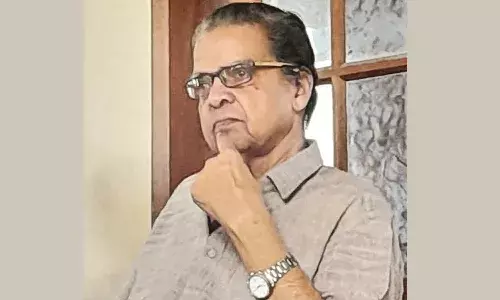 ഗാന്ധിയന് കമ്മ്യൂണിസ്റ്റായ അപ്പുക്കുട്ടന് മാഷ് ഗാന്ധിയന് കമ്മ്യൂണിസ്റ്റായ അപ്പുക്കുട്ടന് മാഷ്