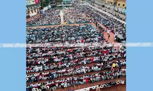 IFTAR I ഒഴുകിയെത്തിയത് പതിനായിരത്തോളം പേര്; ചരിത്രമായി തളങ്കരീയന്സ് ഗ്രാന്റ് ഇഫ്താര് IFTAR I ഒഴുകിയെത്തിയത് പതിനായിരത്തോളം പേര്; ചരിത്രമായി തളങ്കരീയന്സ് ഗ്രാന്റ് ഇഫ്താര്