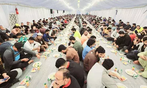 IFTAR I ഹൃദ്യം കെ.എം.സി.സിയുടെ ഇഫ്താര് ടെന്റ്... IFTAR I ഹൃദ്യം കെ.എം.സി.സിയുടെ ഇഫ്താര് ടെന്റ്...