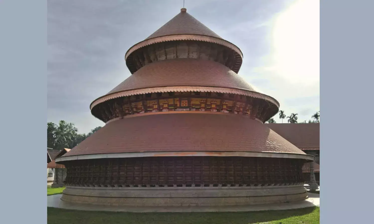 അഷ്ടബന്ധ-ബ്രഹ്മകലശോത്സവത്തിനും മൂടപ്പസേവയ്ക്കുമായി ഒരുങ്ങി മധൂര്‍ ക്ഷേത്രം