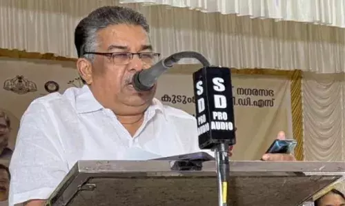 SAJI CHERIYAN | നമ്മുടെ നാട്ടിലെ ജനങ്ങള്‍ കാണേണ്ട സിനിമ, കേരളത്തില്‍ ഇറങ്ങിയതില്‍ വച്ച് വ്യത്യസ്തം; കലാരൂപത്തെ കലാരൂപമായി കണ്ട് ആസ്വദിക്കണമെന്നും സജി ചെറിയാന്‍