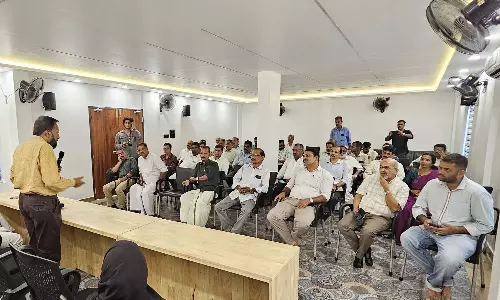 കോട്ടിക്കുളം റെയില്വെ മേല്പ്പാലം: ജനകീയ കൂട്ടായ്മ നിയമ നടപടിയിലേക്ക് കോട്ടിക്കുളം റെയില്വെ മേല്പ്പാലം: ജനകീയ കൂട്ടായ്മ നിയമ നടപടിയിലേക്ക്