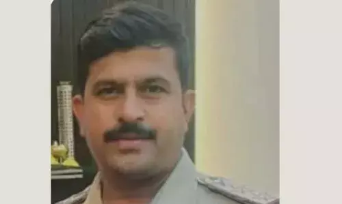 സര്ക്കാര് ഉദ്യോഗസ്ഥക്കെതിരായ കേസ് അവസാനിപ്പിക്കാന് ആവശ്യപ്പെട്ടത് 4 കോടി രൂപ വിലമതിക്കുന്ന ആഡംബരവീട്;  7 പേര്ക്കെതിരെ കേസെടുത്ത് ലോകായുക്ത സര്ക്കാര് ഉദ്യോഗസ്ഥക്കെതിരായ കേസ് അവസാനിപ്പിക്കാന് ആവശ്യപ്പെട്ടത് 4 കോടി രൂപ വിലമതിക്കുന്ന ആഡംബരവീട്;  7 പേര്ക്കെതിരെ കേസെടുത്ത് ലോകായുക്ത