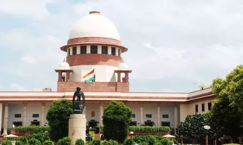 പിടിച്ചുവയ്ക്കാന്‍ ഗവര്‍ണര്‍മാര്‍ക്ക് അധികാരമില്ല; നിയമസഭ പാസാക്കുന്ന ബില്ലുകളില്‍ തീരുമാനമെടുക്കുന്നത് സംബന്ധിച്ച് സുപ്രധാന നിര്‍ദേശവുമായി സുപ്രീം കോടതി