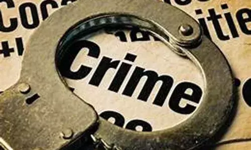 യുവതിയെ വീടുകയറി അക്രമിച്ചു; പിതൃസഹോദരനെതിരെ കേസ് യുവതിയെ വീടുകയറി അക്രമിച്ചു; പിതൃസഹോദരനെതിരെ കേസ്