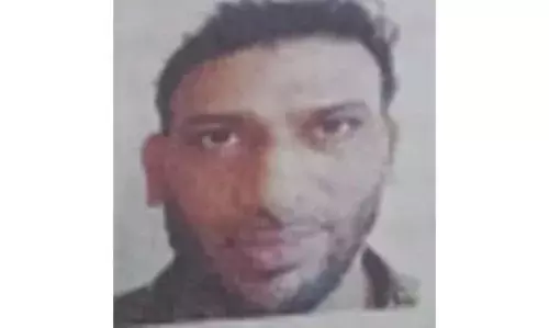 പത്താം ക്ലാസ് വിദ്യാര്ത്ഥികളുടെ യാത്രയയപ്പ് യോഗത്തില് കഞ്ചാവ് വിതരണം ചെയ്ത യുവാവിനെ കാപ്പ ചുമത്തി ജയിലിലടച്ചു പത്താം ക്ലാസ് വിദ്യാര്ത്ഥികളുടെ യാത്രയയപ്പ് യോഗത്തില് കഞ്ചാവ് വിതരണം ചെയ്ത യുവാവിനെ കാപ്പ ചുമത്തി ജയിലിലടച്ചു