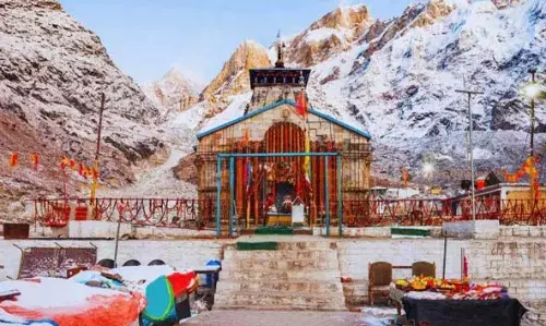 കേദാര്‍നാഥ് യാത്ര 2025: ഹെലികോപ്റ്റര്‍ സേവനങ്ങള്‍ ആരംഭിച്ച് ഐആര്‍സിടിസി; റൂട്ടുകള്‍, നിരക്കുകള്‍, ബുക്ക് ചെയ്യുന്ന വിധം, അറിയാം വിശദമായി