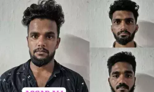 ബെംഗളൂരുവില് നിന്ന് വില്പ്പനക്ക് കൊണ്ടുവന്ന 10 ലക്ഷത്തിന്റെ എം.ഡി.എം.എയുമായി മൂന്നുപേര് പിടിയില് ബെംഗളൂരുവില് നിന്ന് വില്പ്പനക്ക് കൊണ്ടുവന്ന 10 ലക്ഷത്തിന്റെ എം.ഡി.എം.എയുമായി മൂന്നുപേര് പിടിയില്