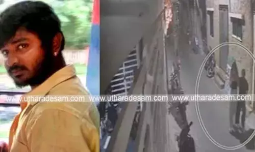 ബെംഗളൂരുവിലെ പീഡനക്കേസിലെ പ്രതിയെ പൊലീസില് നിന്ന് രക്ഷപ്പെടാന് സഹായിച്ചത് ഹോംഗാര്ഡ് ആയ കാമുകി; പുറത്തുവരുന്നത് ഞെട്ടിപ്പിക്കുന്ന വിവരം ബെംഗളൂരുവിലെ പീഡനക്കേസിലെ പ്രതിയെ പൊലീസില് നിന്ന് രക്ഷപ്പെടാന് സഹായിച്ചത് ഹോംഗാര്ഡ് ആയ കാമുകി; പുറത്തുവരുന്നത് ഞെട്ടിപ്പിക്കുന്ന വിവരം