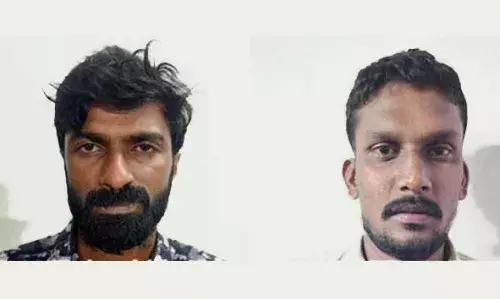 ഉള്ളാളിന് സമീപം അബോധാവസ്ഥയില് കണ്ടെത്തിയ പശ്ചിമ ബംഗാള് സ്വദേശിയായ 20 കാരി കൂട്ടബലാത്സംഗത്തിന് ഇരയായതായി പൊലീസ്; 3 പേര് അറസ്റ്റില് ഉള്ളാളിന് സമീപം അബോധാവസ്ഥയില് കണ്ടെത്തിയ പശ്ചിമ ബംഗാള് സ്വദേശിയായ 20 കാരി കൂട്ടബലാത്സംഗത്തിന് ഇരയായതായി പൊലീസ്; 3 പേര് അറസ്റ്റില്