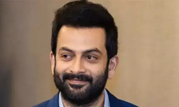 സംവിധായകന് രാജമൗലി ഒരുക്കുന്ന ആക്ഷന് ചിത്രത്തില് പൃഥ്വിരാജ് സുകുമാരനും; മഹേഷ് ബാബുവും പ്രിയങ്കാ ചോപ്രയും നായികാ നായകന്മാര് സംവിധായകന് രാജമൗലി ഒരുക്കുന്ന ആക്ഷന് ചിത്രത്തില് പൃഥ്വിരാജ് സുകുമാരനും; മഹേഷ് ബാബുവും പ്രിയങ്കാ ചോപ്രയും നായികാ നായകന്മാര്