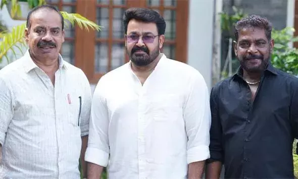 സത്യന്‍ അന്തിക്കാട് - മോഹന്‍ലാല്‍ ടീമിന്റെ ഹൃദയപൂര്‍വ്വംസിനിമയുടെ ചിത്രീകരണം പുരോഗമിക്കുന്നു