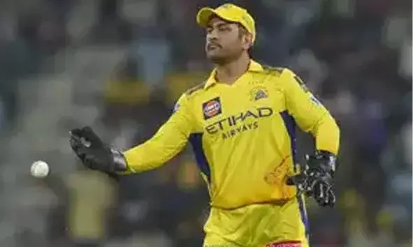 ഈ സീസണ് കൈവിട്ടുപോയാലും അടുത്ത വര്ഷത്തേക്കുള്ള ടീമിനെ റെഡിയാക്കുകയാണ് ലക്ഷ്യം; മുംബൈ ഇന്ത്യന്സിനെതിരായ തോല്വിക്ക് പിന്നാലെ എം എസ് ധോണി ഈ സീസണ് കൈവിട്ടുപോയാലും അടുത്ത വര്ഷത്തേക്കുള്ള ടീമിനെ റെഡിയാക്കുകയാണ് ലക്ഷ്യം; മുംബൈ ഇന്ത്യന്സിനെതിരായ തോല്വിക്ക് പിന്നാലെ എം എസ് ധോണി